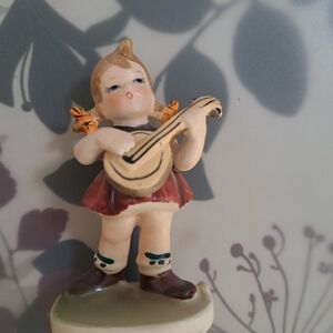 Goebel Hummel figurine "Happiness" or "Glück" C-7199